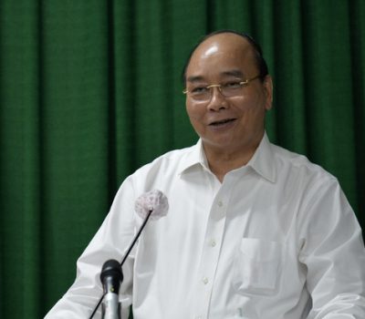 Chủ tịch nước Nguyễn Xuân Phúc tại buổi tiếp xúc cử tri - Ảnh: TỰ TRUNG